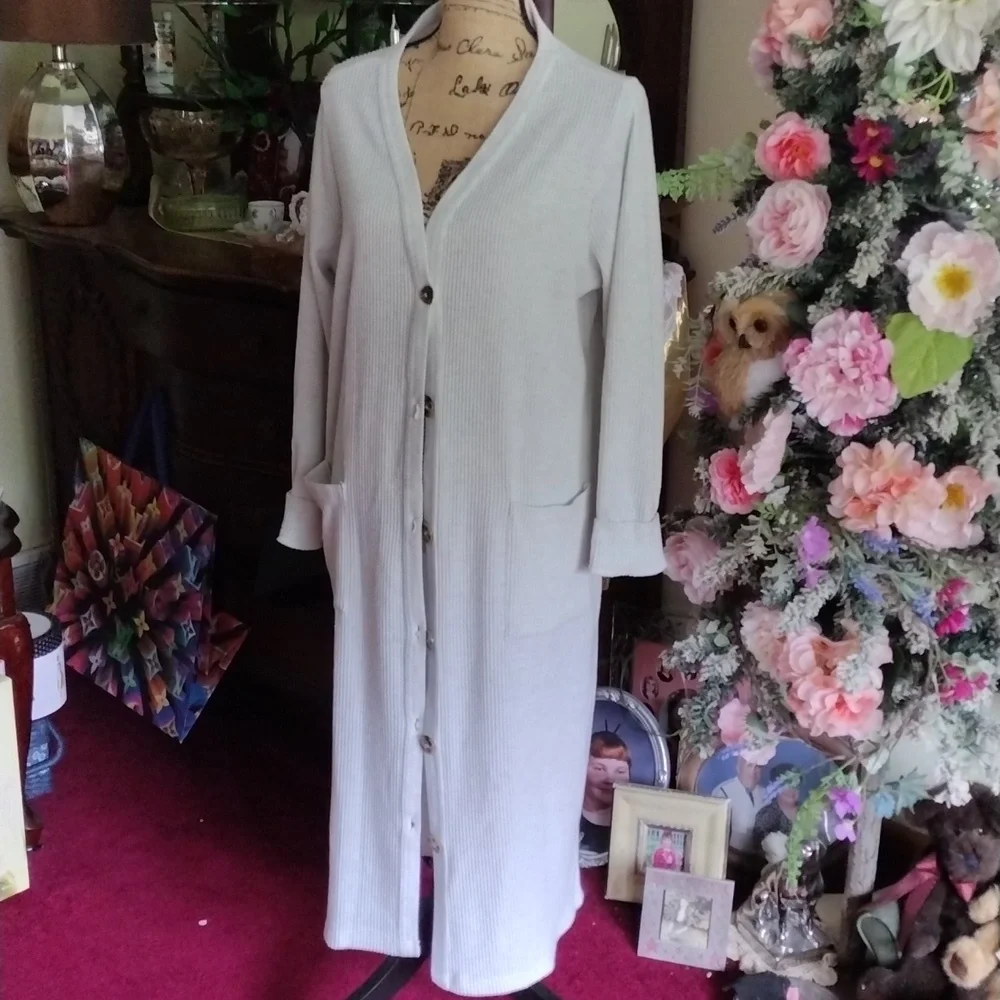 Duster Cardigan in Ecru Color - Picture 3 of 10